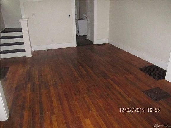 5th image of 230 Kenwood Ave