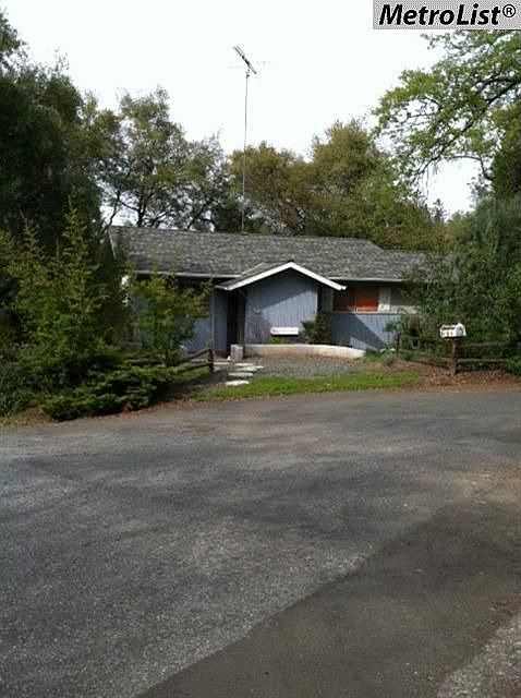 1st image of 105 Sunrise Ave