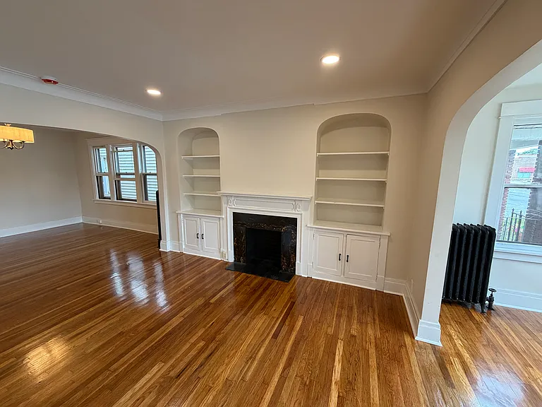 1572 Elmwood Ave #1 — Photo 6