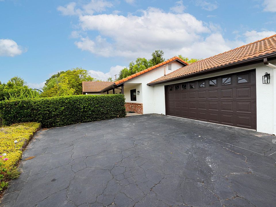 1st image of 1008 Olly Ct