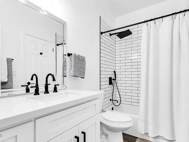 1610 N Stapley Dr #111 — Photo 9