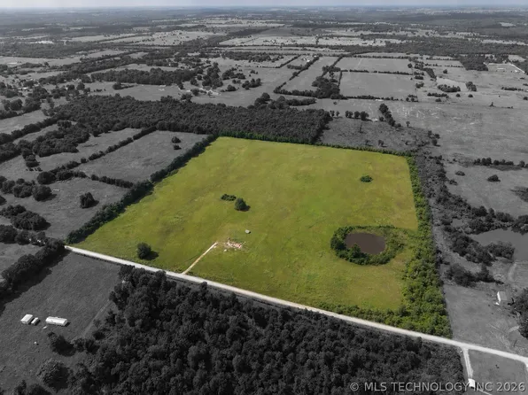 1673 Rock Creek Rd, Bokchito, OK 74726