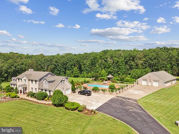 4th image of 3522 Sugar Hill Ln