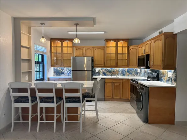 815 NE 28th Street #104, Wilton Manors, FL 33334