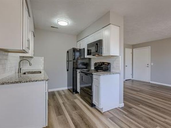 8005 S 48th Ave