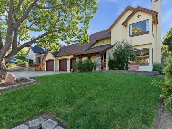 90 Lang Ct, San Juan Bautista, CA 95045