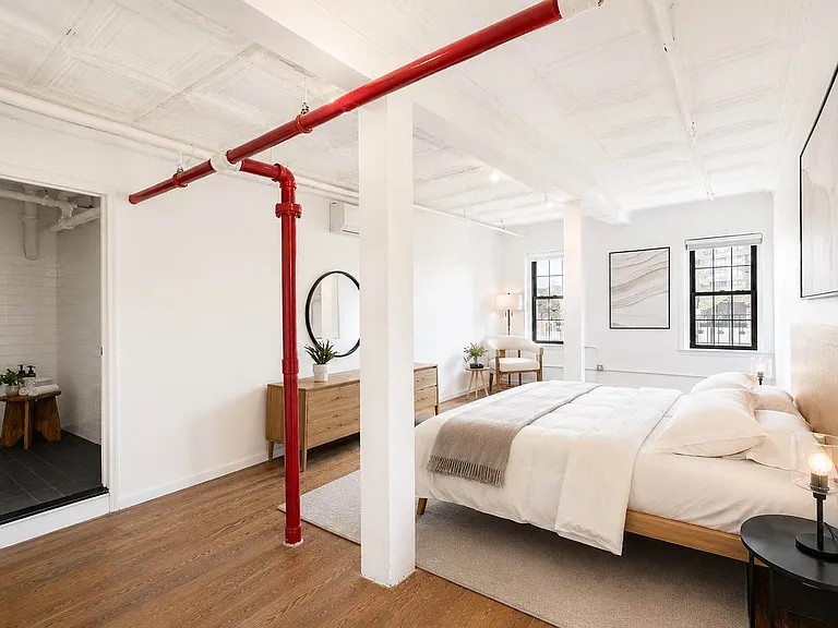 262 Bowery #5 — Photo 3