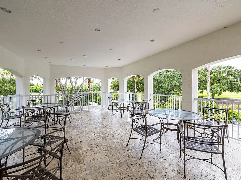 5060 Fairways Cir #F101 — Photo 25