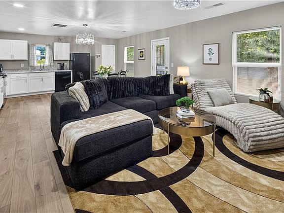 5th image of 345 Arthurs Ln