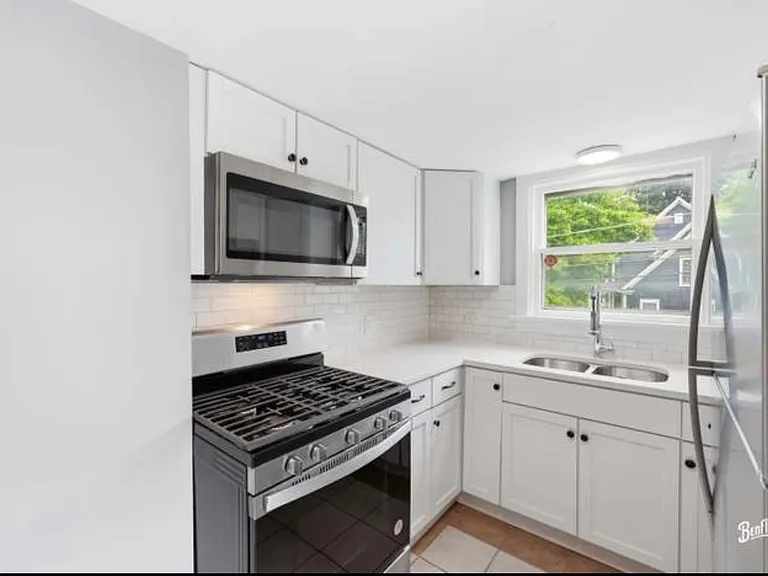 23 N Benton St — Photo 7