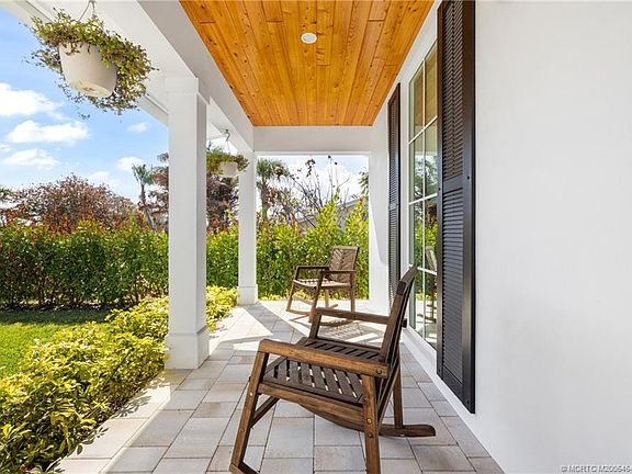 4th image of 5169 SE Horseshoe Point Rd