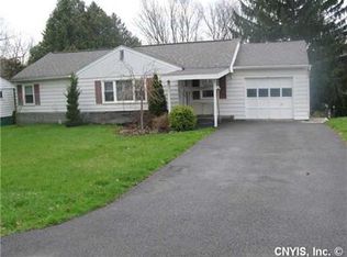 205 Sunnyfield Rd, Camillus, NY 13031