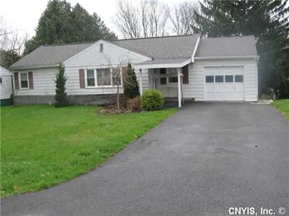 205 Sunnyfield Rd, Camillus, NY 13031