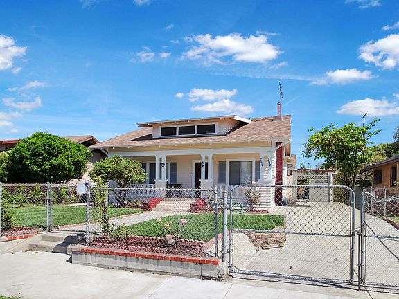 2nd image of 2612 Jeffries Ave