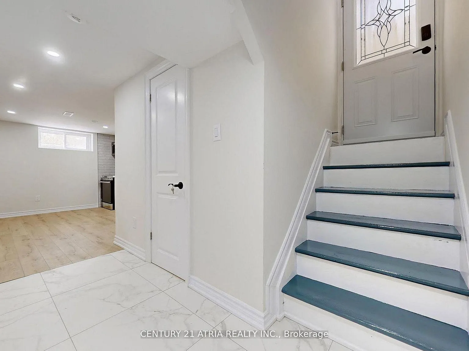 2 bed, $2,000 — Photo 4