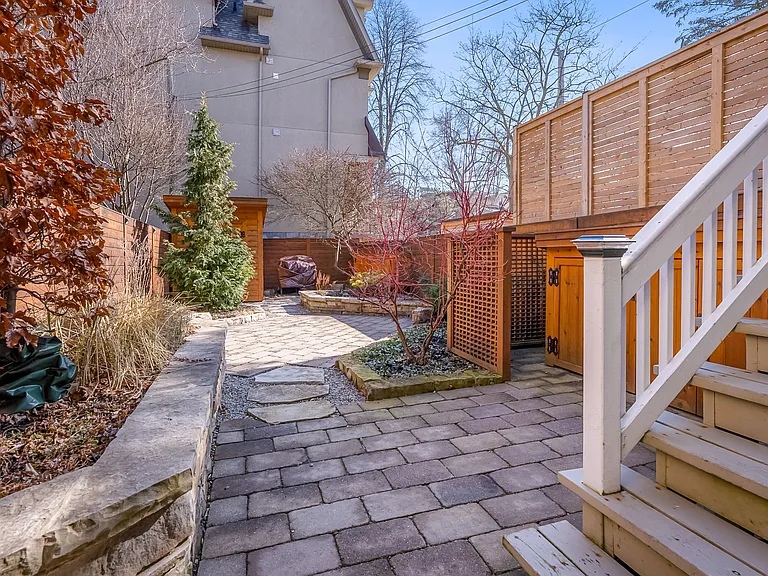 39 Lee Ave #1 — Photo 25