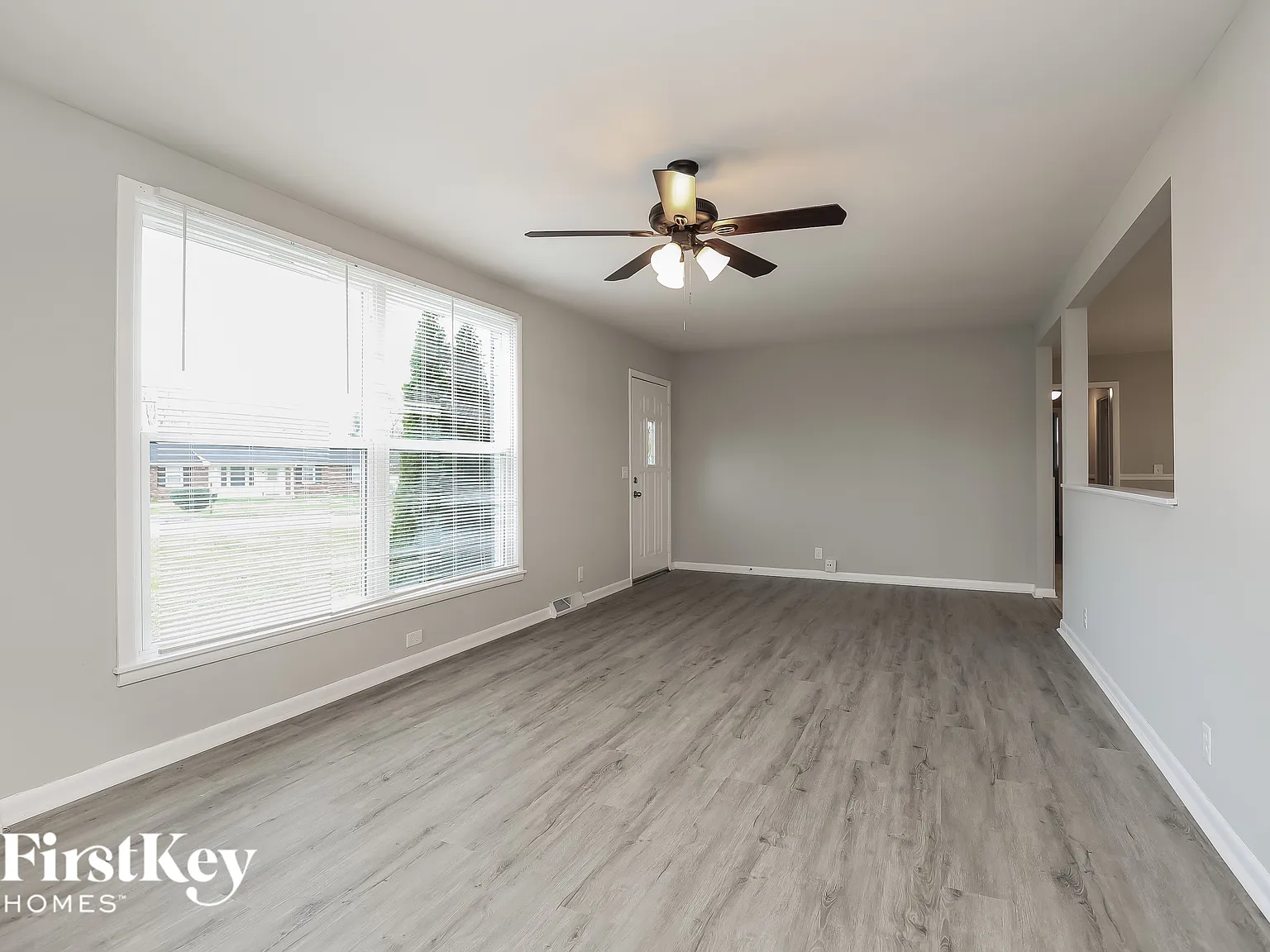 3 bed, 2.0 bath, 1859 sqft, $2,050 — Photo 3