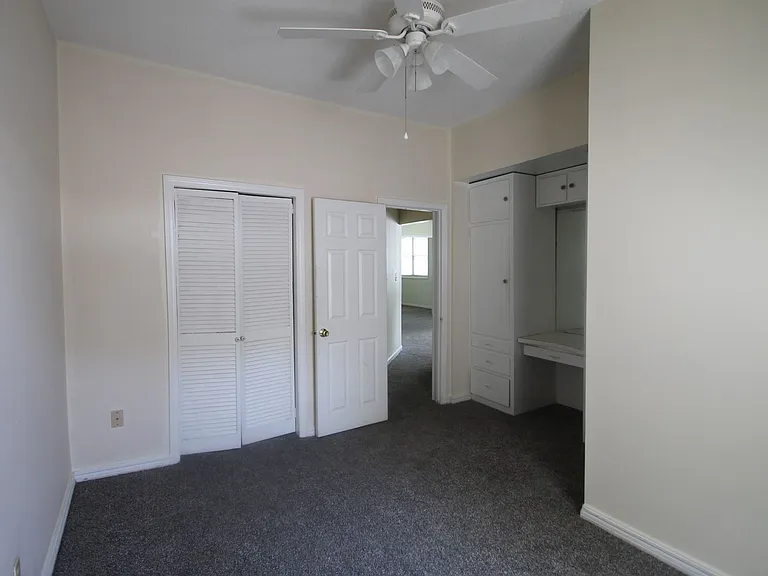 556 Flint St — Photo 18