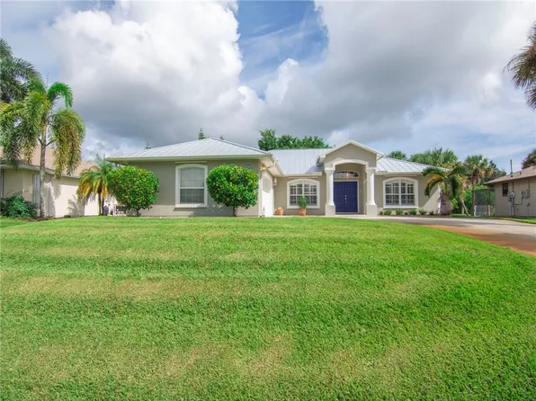 417 Seagrass Ave, Sebastian, FL 32958