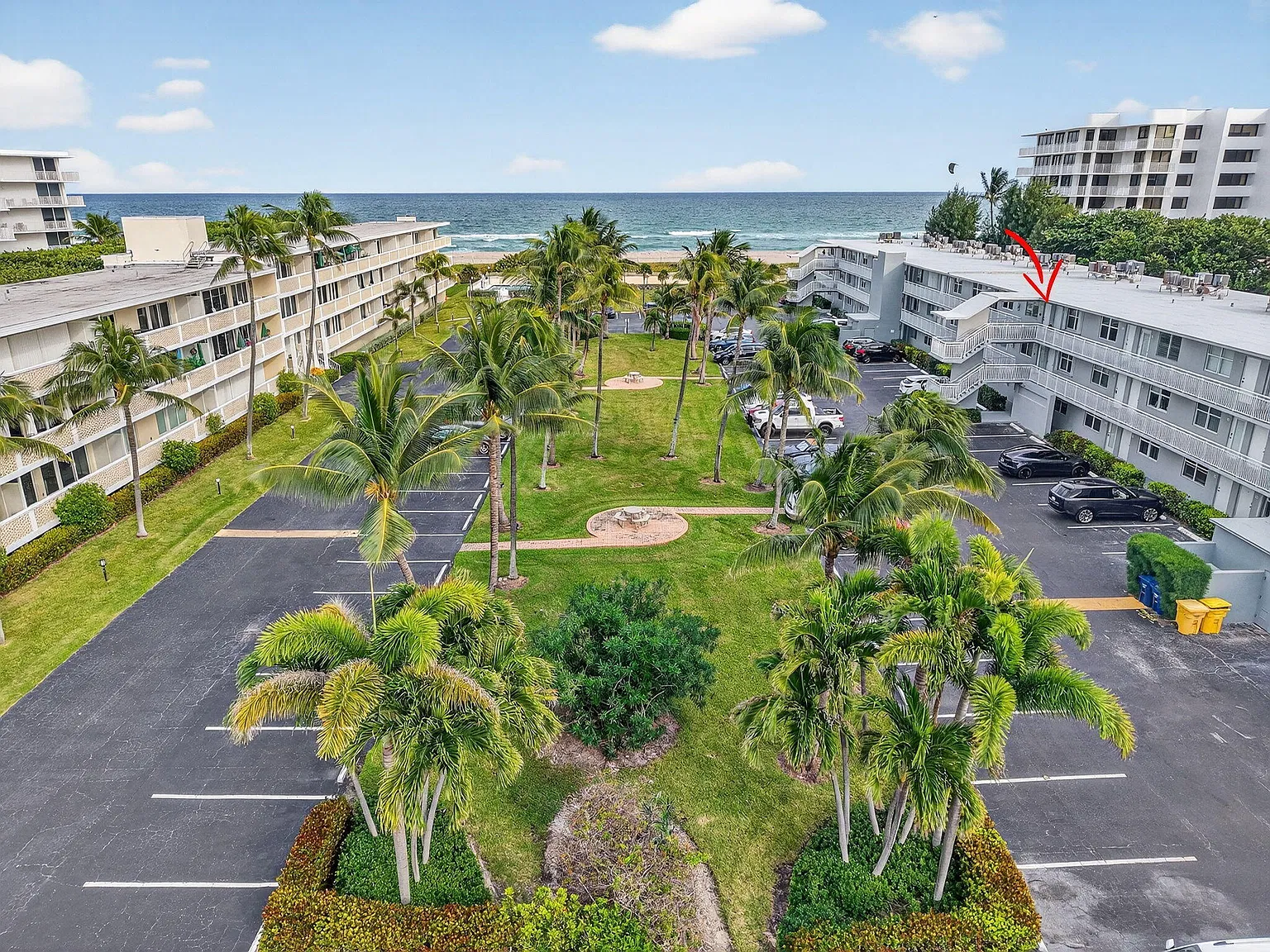 1 bed, 1.0 bath, 640 sqft, $1,950 — Photo 2