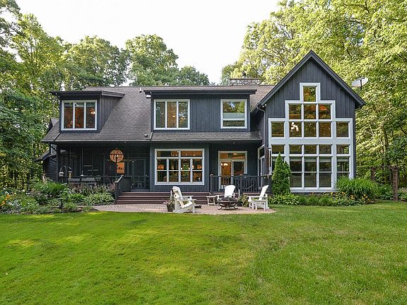 3rd image of 7484 Black Forest Dr