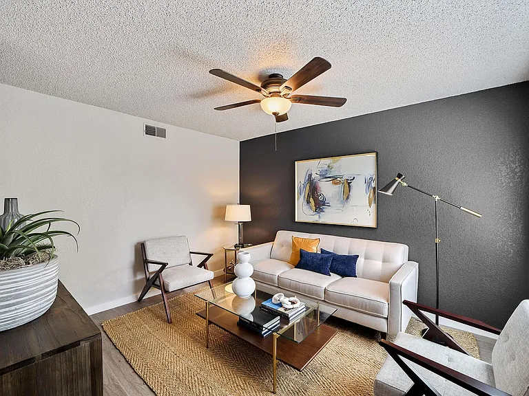 Sunrise in Chandler Apartments — Photo 20