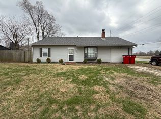2911 Lawndale Dr, Champaign, IL