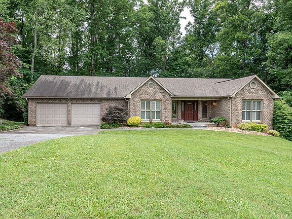 3rd image of 2113 Southwood Dr