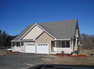 30 Harvest Rd, Windham, NH 03087