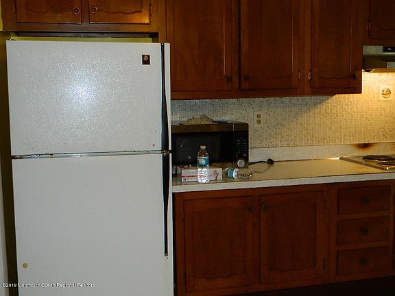 2nd image of 267C Kingston Ct