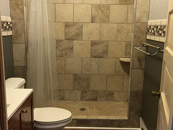 4th image of 1516 Avenue C