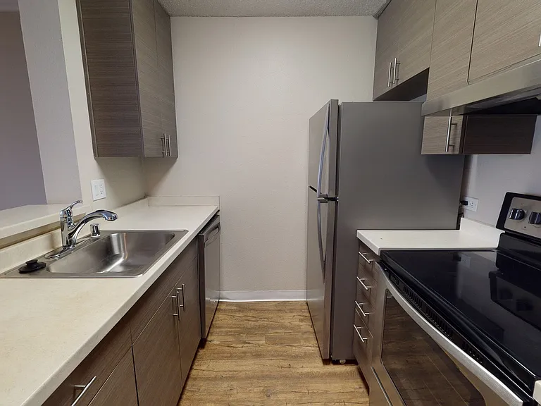Eight 80 Newport Beach — Photo 145