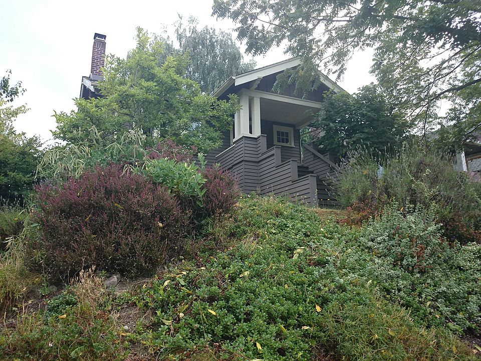 1st image of 7518 1st Ave NW