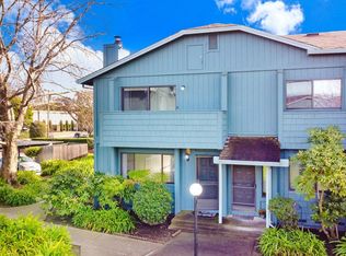 257 College View Dr, Rohnert Park, CA 94928