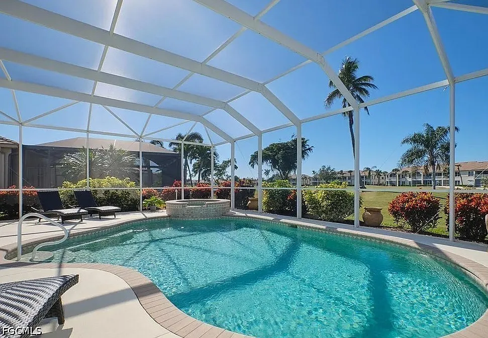 2 bed, 2.0 bath, 1751 sqft, $8,700 — Photo 3