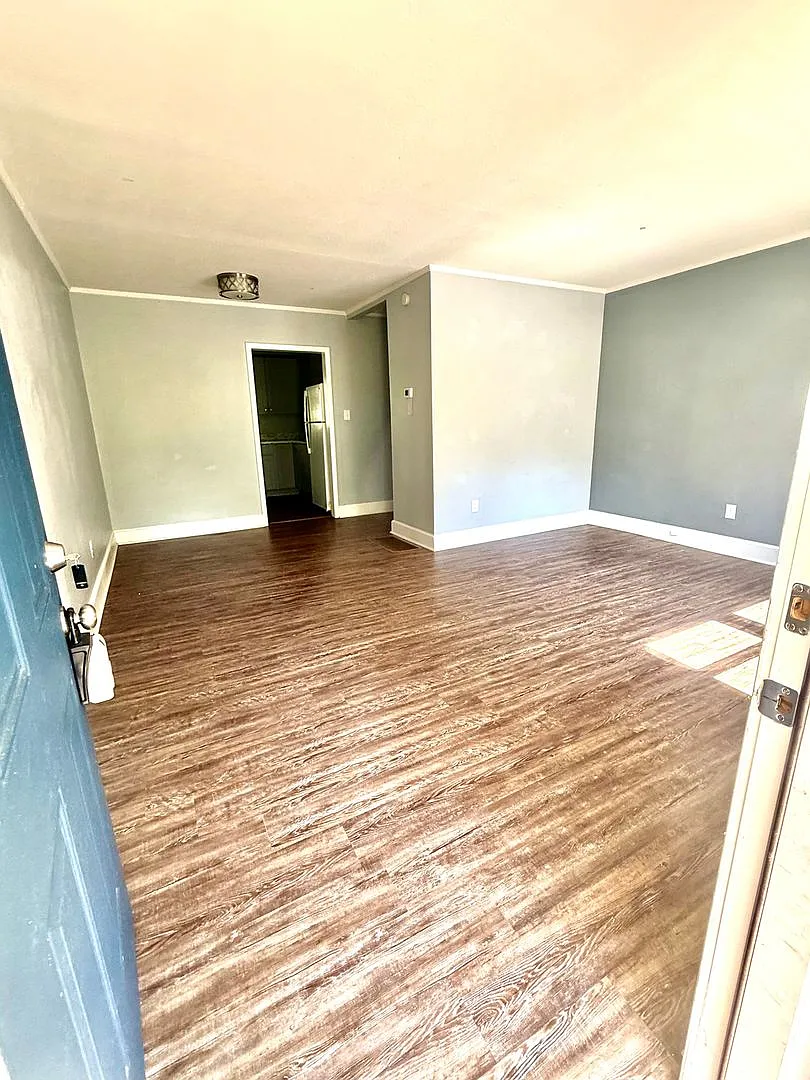 83 Boulevard Duplex — Photo 2