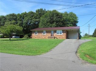 3789 Newhall Dr NW, Conover, NC 28613