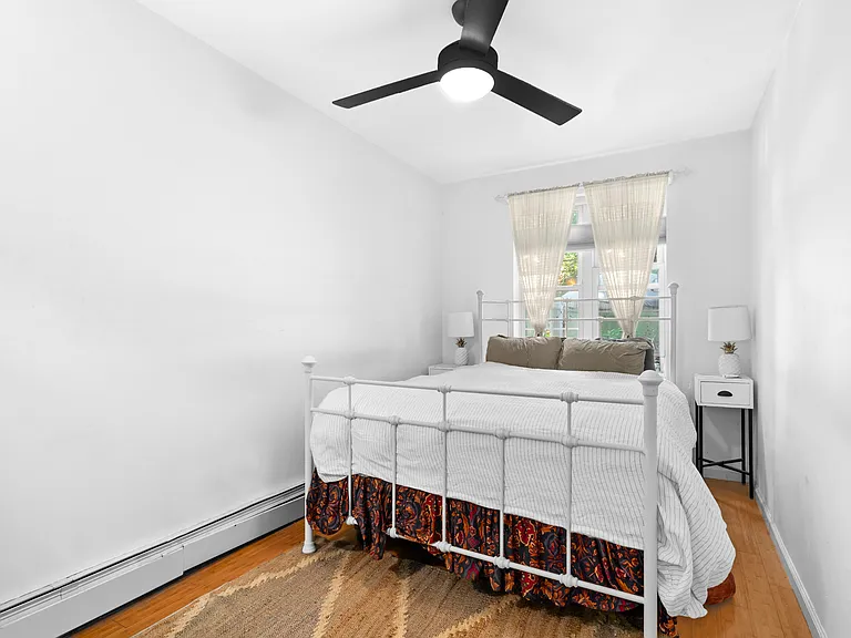 547 Gates Ave #1 — Photo 6