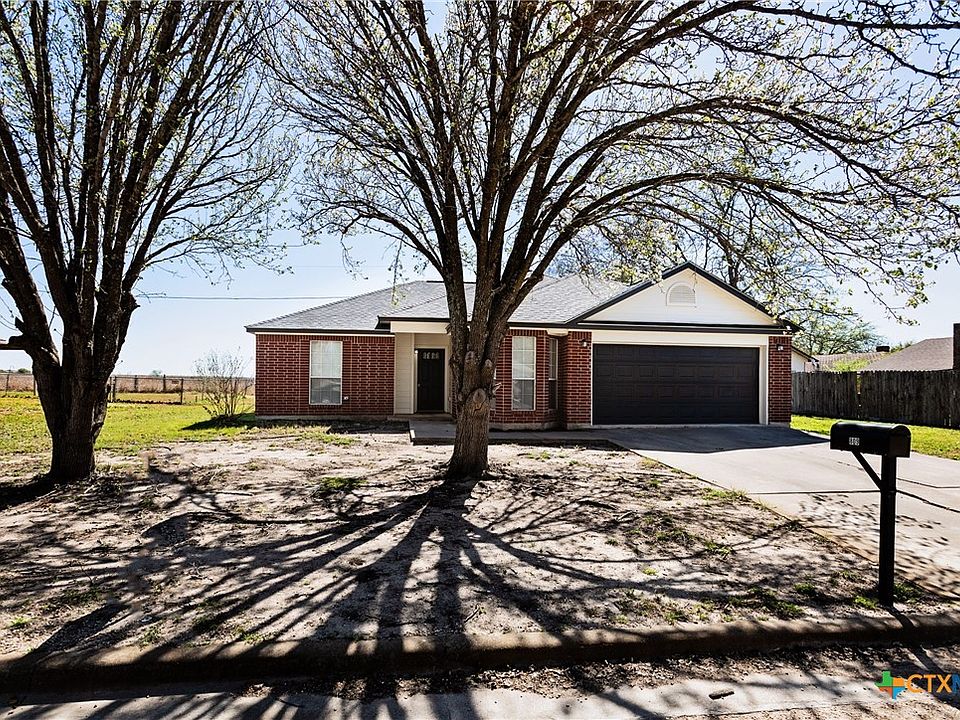 1st image of 809 Steven St