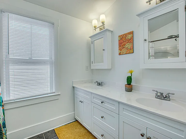5174 Celtic Dr — Photo 8
