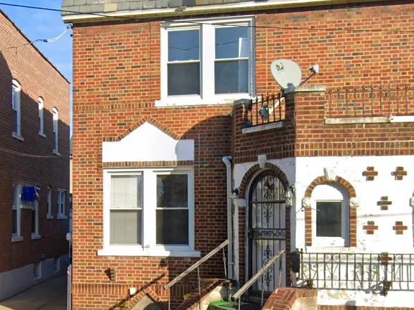 9527 239th St, Floral Park, NY 11001