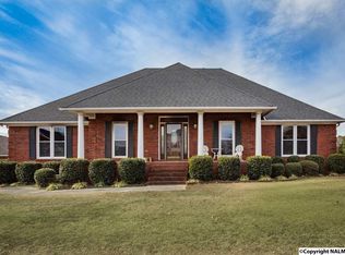 104 Foxboro Pl NW, Huntsville, AL 35806