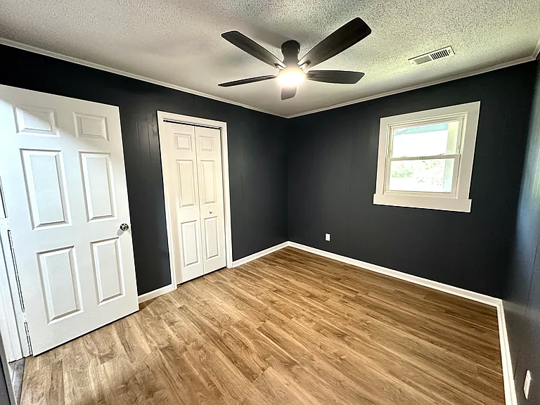 609 Quarry St — Photo 17
