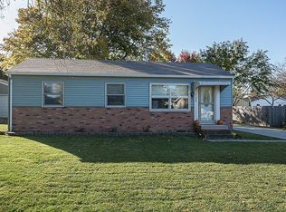 124 E 4th St, Coal Valley, IL 61240