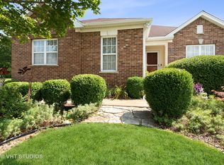 2126 Greenview Dr, Woodstock, IL 60098