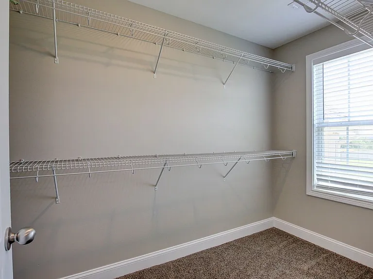 1121 Cardinal Creek Dr — Photo 42
