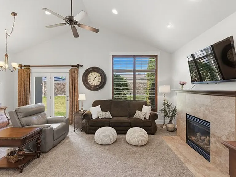 11654 S Winford Dr — Photo 8