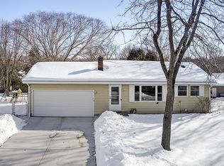 1431 Jasper Cir, Sun Prairie, WI 53590