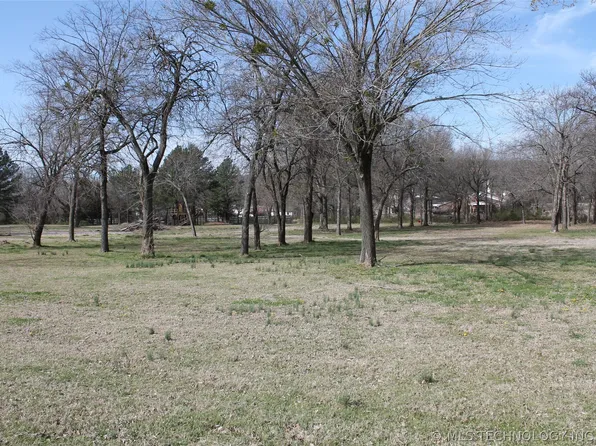 Oklahoma Ave, McAlester, OK 74501