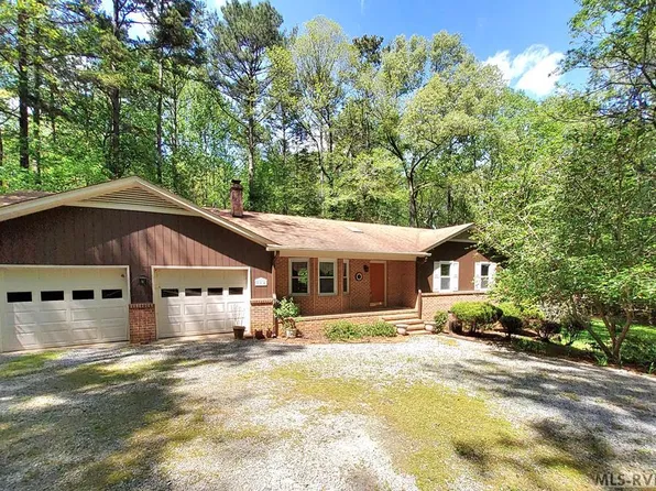 164 Fairview Ter, Bracey, VA 23919